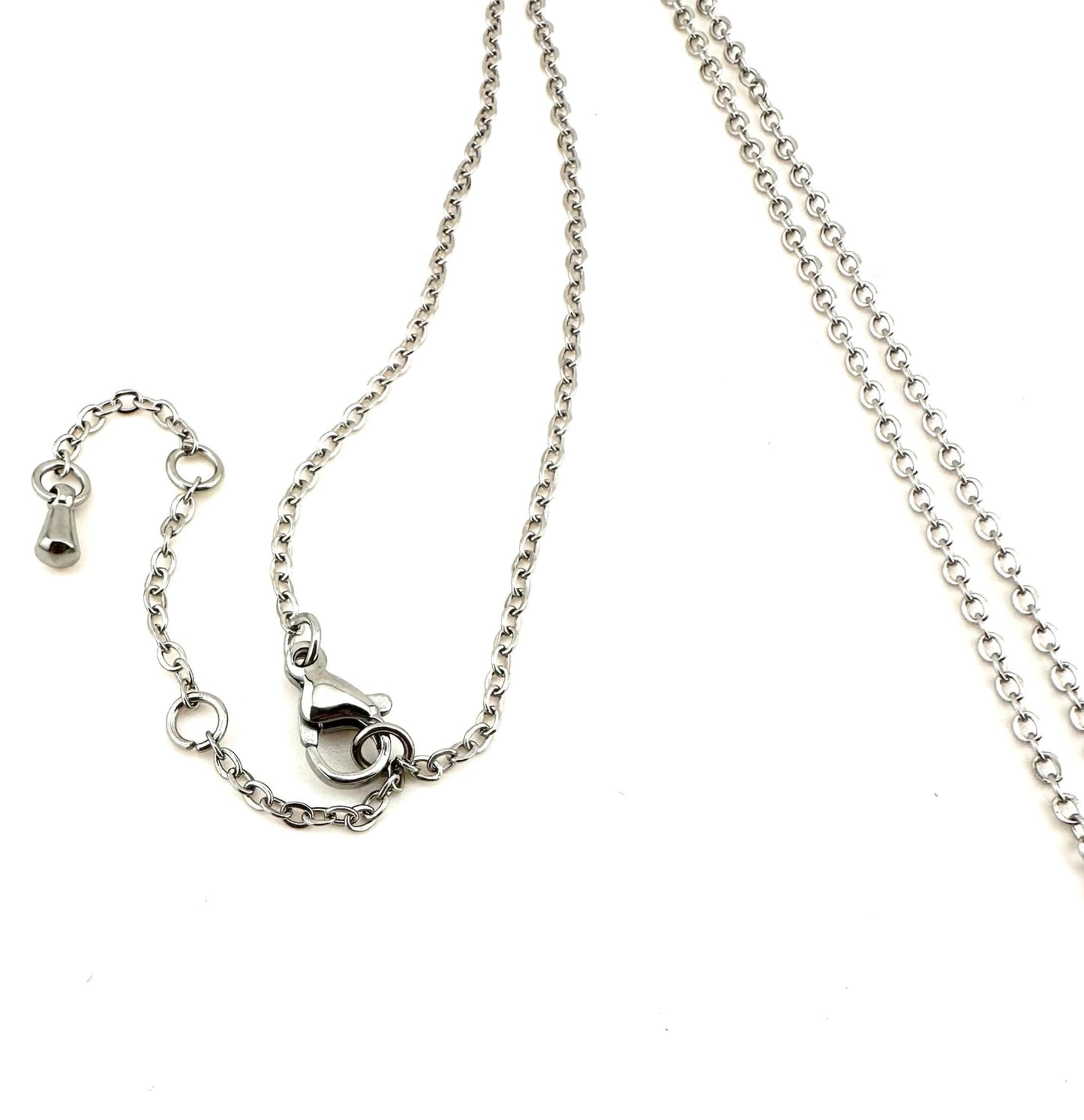 Custom Word Pendant Necklace – Personalized Engraved Silver Necklace